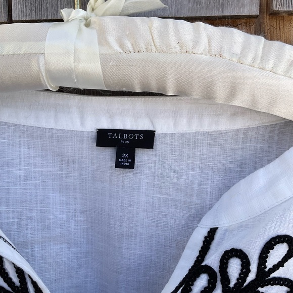 Talbots White Tunic with Black Embroidery - Picture 5 of 6
